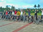 Klub Bersepeda Gestur Onthel Payakumbuh Lakukan Aksi Sosial Peduli Covid-19