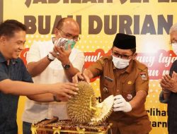 Sajikan Menu Berbahan Durian, Kafe Rajo Durian Hadir di Kota Padang