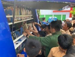 Mobil Puskel DPK Gelar Lapak Baca di SDN 15 Padang Panjang Timur