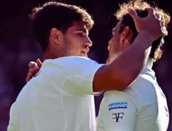 Alcaraz Bantu Penonton Pingsan di Saat Berlaga, Panas Ekstrem Warnai Hari Pertama Wimbledon 2025