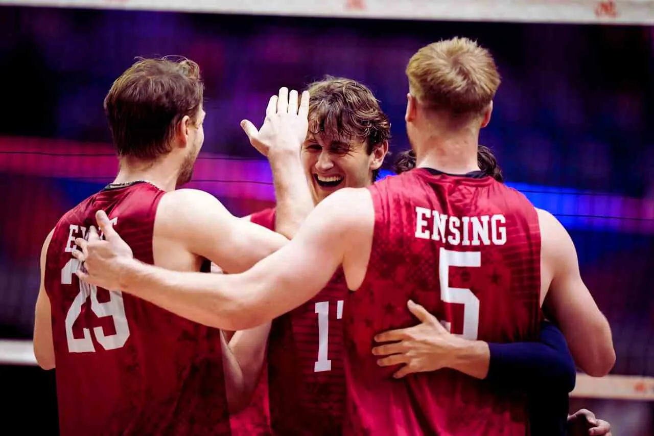 Amerika Kalahkan Argentina dan Naik ke Posisi 9 Klasemen VNL 2025 Putra