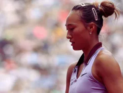 Katerina Siniakova Singkirkan Unggulan Lima, Qinwen Zheng Kalah di Wimbledon 2025