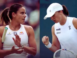 Sang Juara Wimbledon 2024 Tersungkur, Iga Swiatek Tundukkan Danielle Collins di Babak 32 Besar