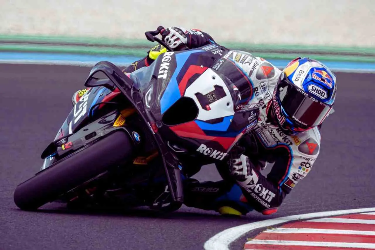 Saran Eugene Laverty! Toprak Razgatlioglu Bawa Sosok Kunci Ini ke MotoGP