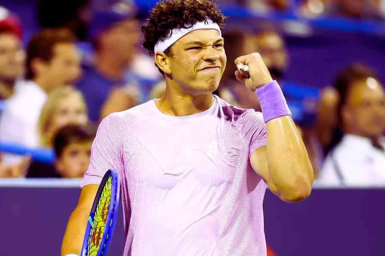 Tundukan Tiafoe, Ben Shelton Melaju ke Semifinal Washington