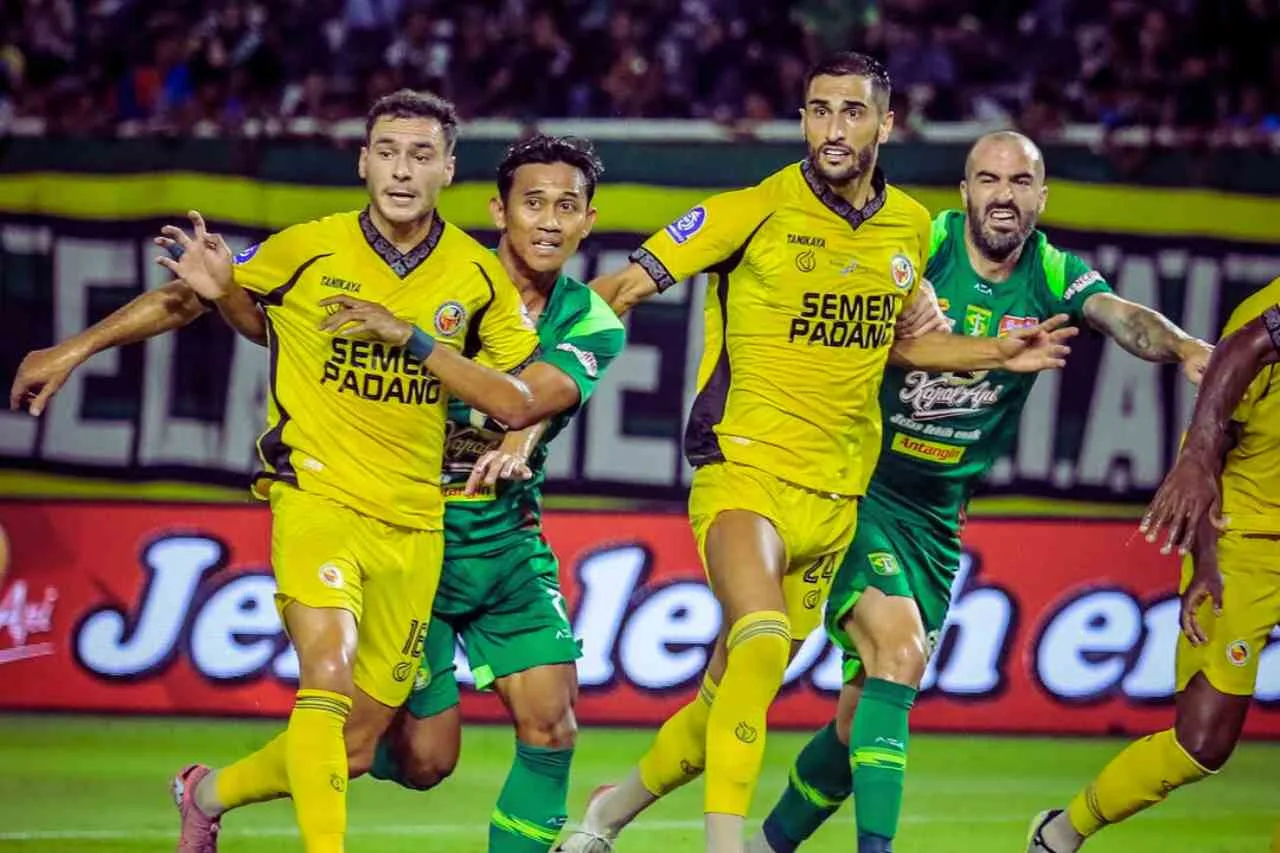 Drama di GBT, Hasil Semen Padang FC di Surabaya Tumbang oleh Gol Tunggal Bruno