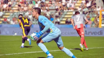 Jelang Kualifikasi Piala Dunia 2026, Dua Kiper Andalan Timnas Indonesia Cedera, Ini Opsi Alternatifnya!
