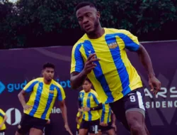 Prediksi Laga Dewa United Vs PSBS Biak: Alex Martins Siap Bikin Badai Pacu Gol