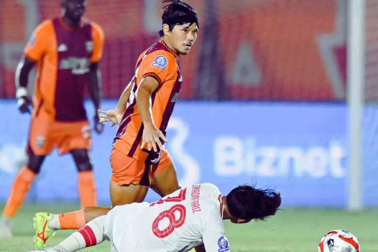 Review Laga Borneo FC Samarinda vs Persis Solo Gol Telat Peralta Tentukan Kemenangan Dramatis