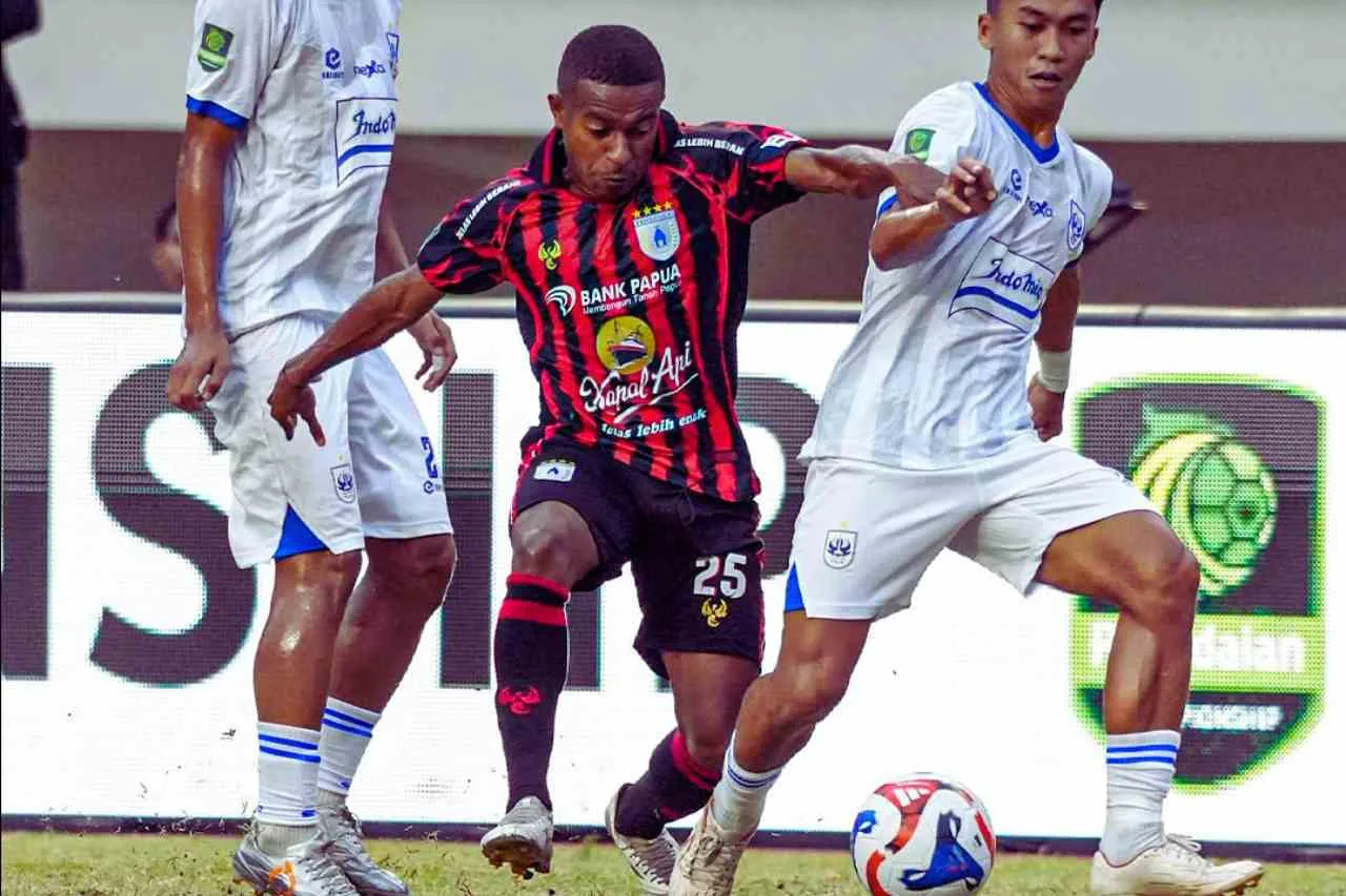 Update Klasemen Liga 2 Pegadaian Championship 2025, Persipura Memimpin Timur Garudayaksa Perkasa di Barat