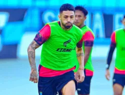 Jadwal Live Streaming Persela Lamongan vs Persipura Jayapura, Malam Ini 6 Oktober: Duel Panas Pekan 4 Grup 2