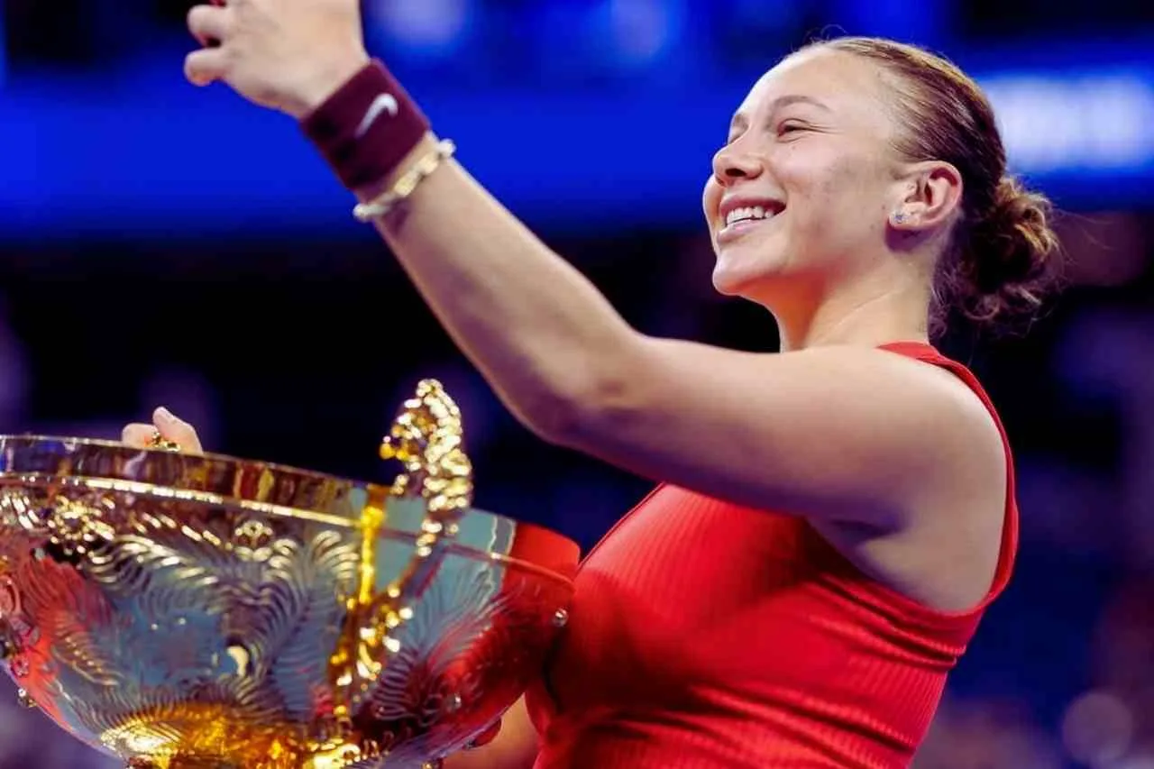 Juara China Open Amanda Anisimova Mundur dari WTA Wuhan Open 2025 Akibat Cedera Betis