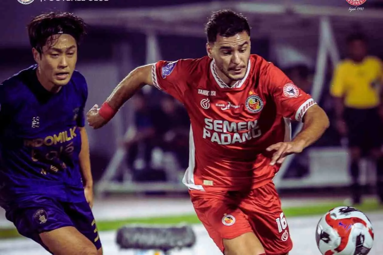 Kabau Sirah Krisis! Semen Padang FC Terpuruk di Dasar Klasemen BRI Super League 202526