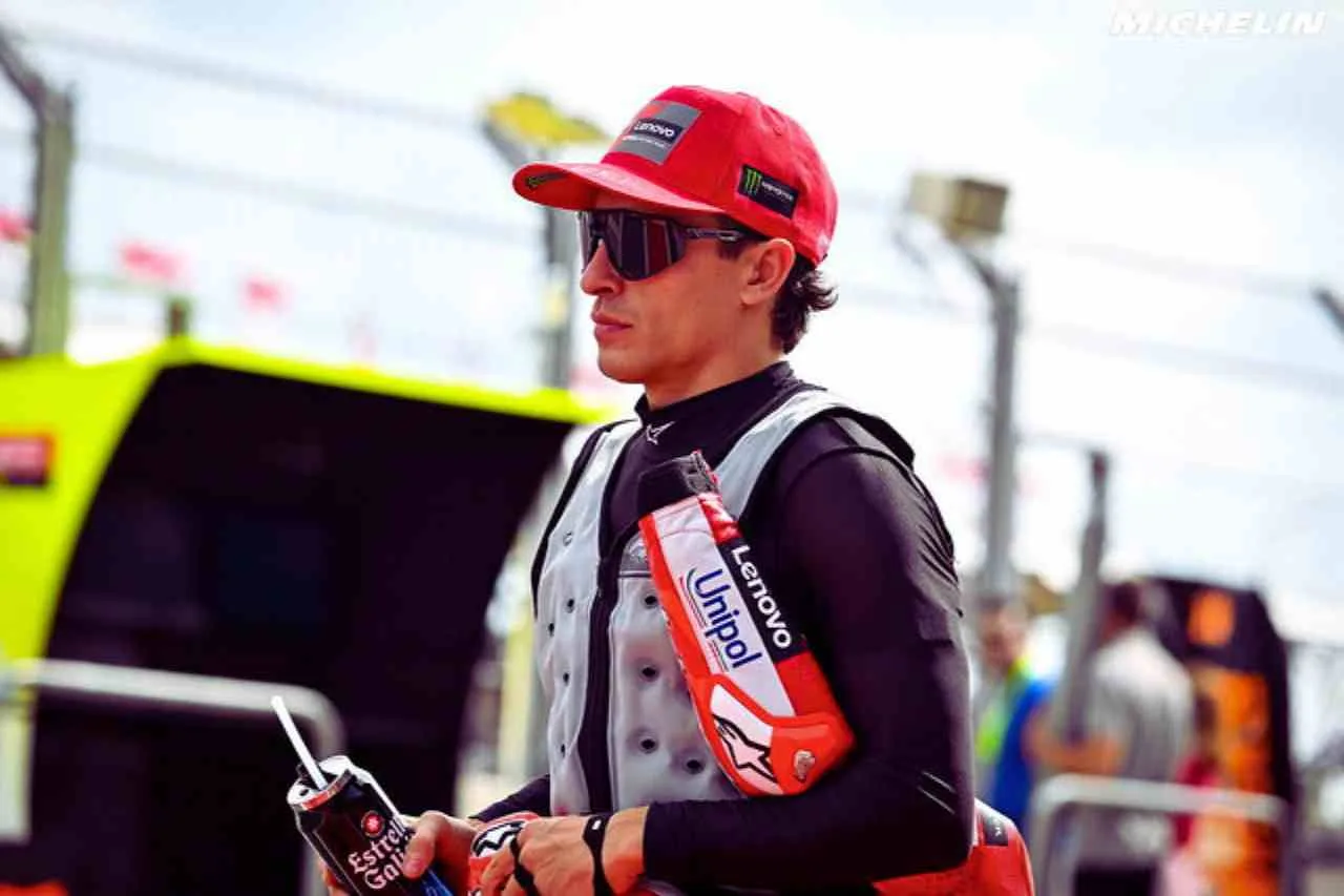 Marc Marquez “Sedih” Usai Cedera di MotoGP Indonesia 2025, Bezzecchi Diselidiki Steward
