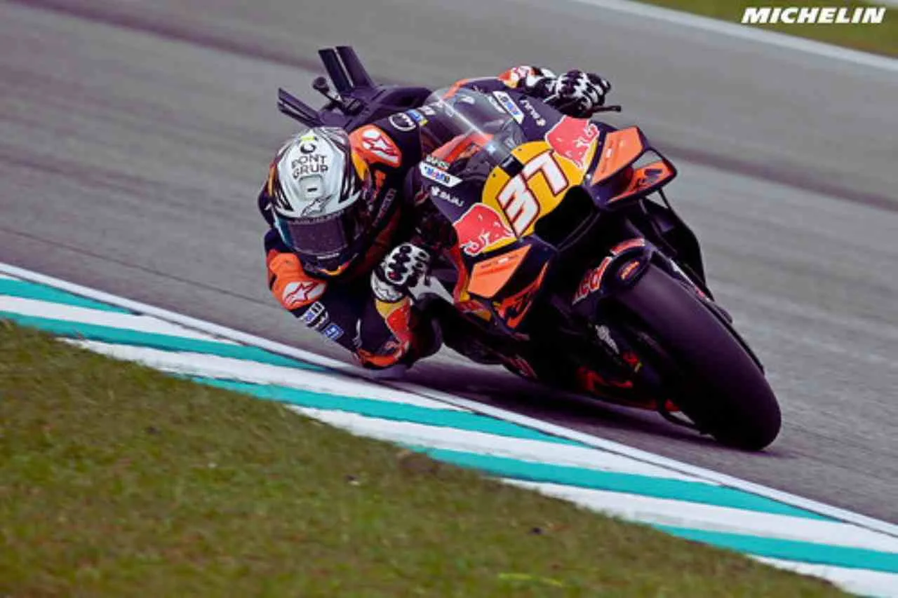 Pedro Acosta Tercepat di Latihan Bebas MotoGP Malaysia 2025 Meski Sempat Jatuh