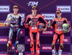 Toprak Razgatlioglu Kokoh di Puncak Klasemen WorldSBK 2025 Usai Duel Panas di Estoril