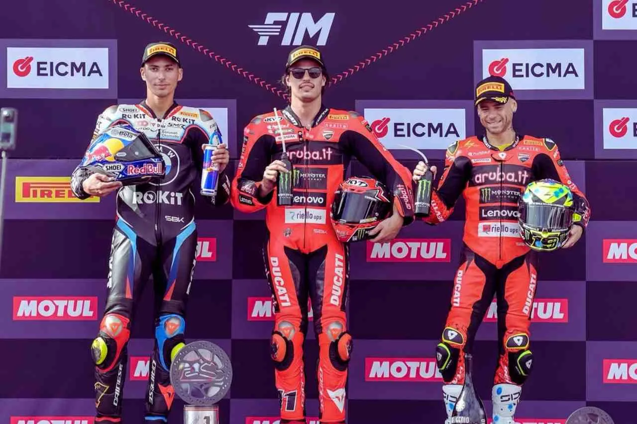 Toprak Razgatlioglu Kokoh di Puncak Klasemen WorldSBK 2025 Usai Duel Panas di Estoril