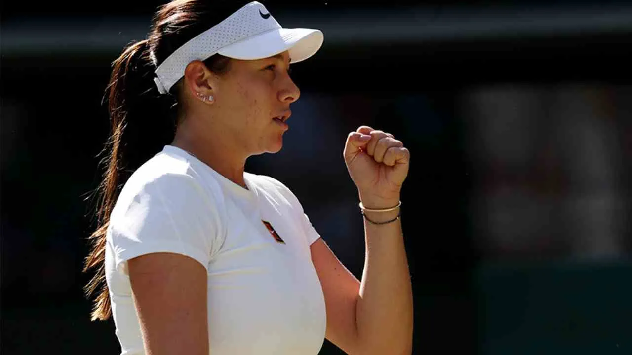 Amanda Anisimova Singkirkan Iga Swiatek, Amankan Tiket Semifinal WTA Finals 2025