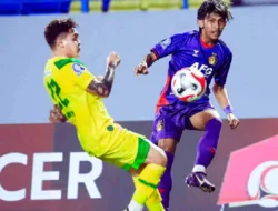 Hasil Persik Kediri vs Persebaya Malam Ini: Rivera Kartu Merah, Derbi Jawa Timur Berakhir Imbang 1-1
