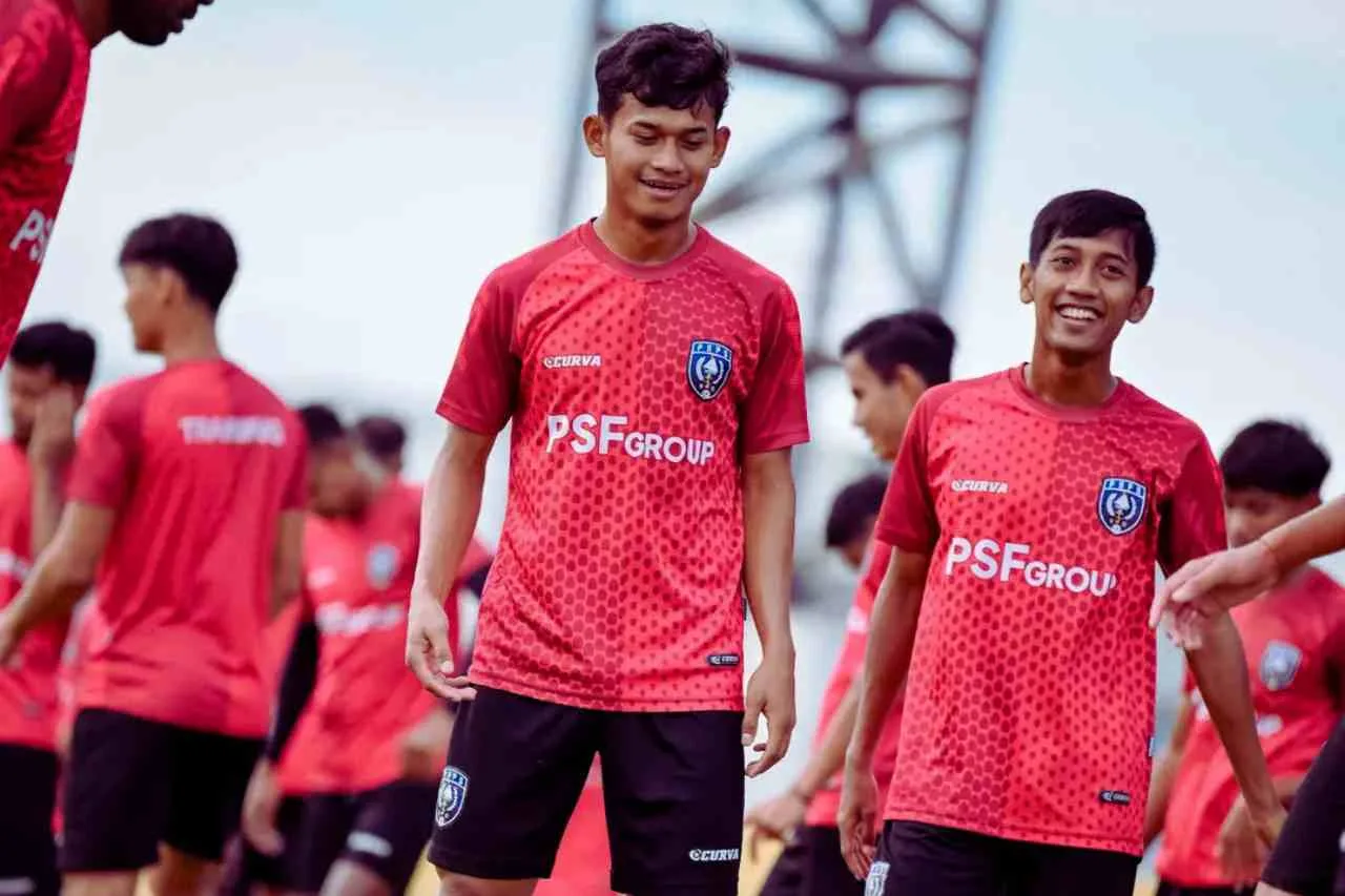 Jadwal Liga 2 Pegadaian Championship 2025 Sabtu 8 November Duel Krusial PSPS vs Persiraja dan Laga Penentu Puncak Barito vs PSS