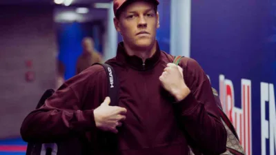 Jannik Sinner Buka Langkah Manis di Nitto ATP Finals 2025, Kalahkan Auger-Aliassime yang Cedera