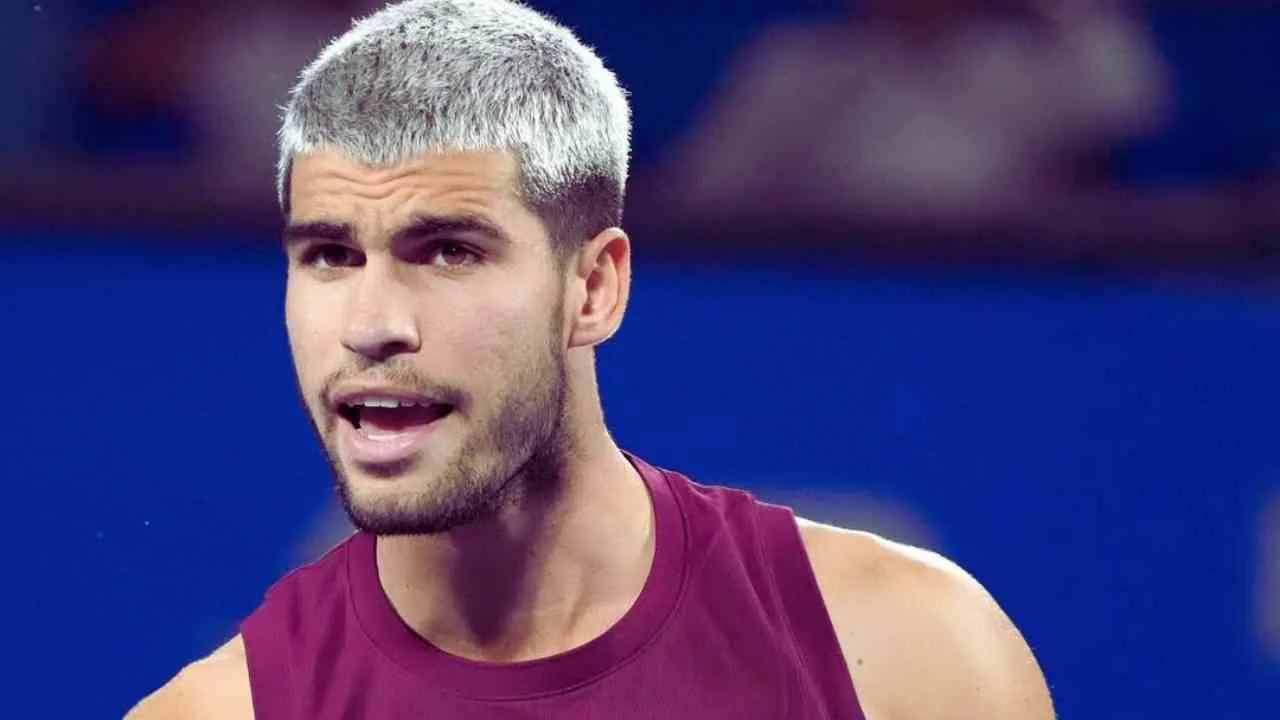 Kemenangan Perdana di Nitto ATP Finals 2025, Carlos Alcaraz Tumbangkan Alex De Minaur 2 Set Langsung