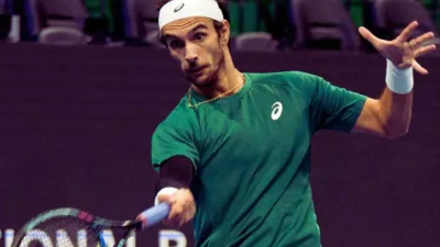 Lorenzo Musetti Gantikan Novak Djokovic di ATP Finals Turin 2025 Mimpi Besar Petenis Muda Italia