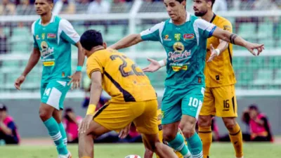 Persebaya Beruntung Dengan Gol Bunuh Diri Putu Gede, Bajul Ijo Curi Poin di Markas Bhayangkara