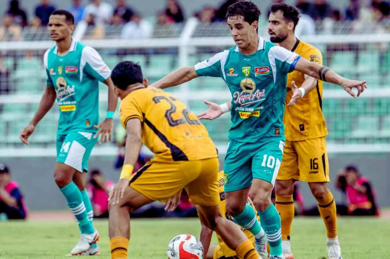 Persebaya Beruntung Dengan Gol Bunuh Diri Putu Gede, Bajul Ijo Curi Poin di Markas Bhayangkara