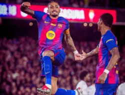 Dua Gol Raphinha Kokohkan Barcelona di Puncak Klasemen La Liga Pekan 16