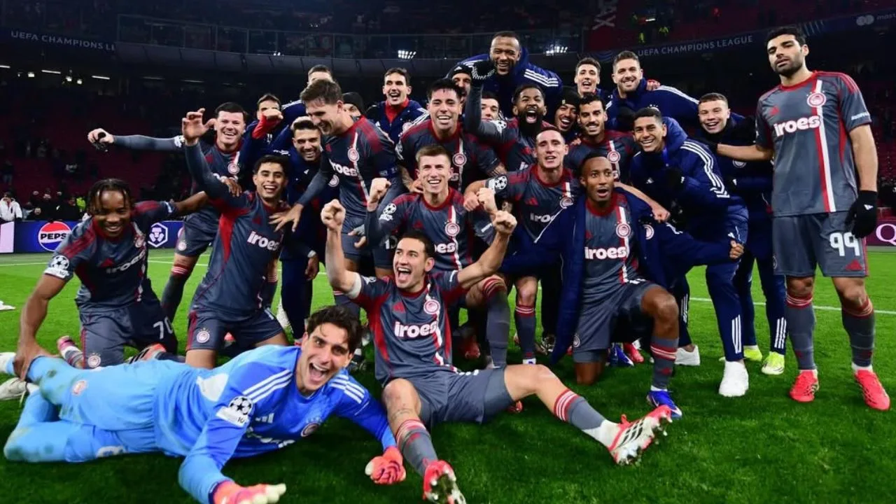 Ajax KO di Kandang! Olympiacos Bangkit Dramatis dan Tembus Fase Gugur Liga Champions