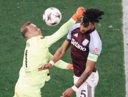 Comeback Gila! Aston Villa Finis Runner-up Liga Europa Usai Bungkam Salzburg 3-2