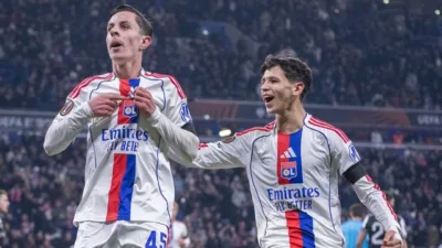 Drama 6 Gol! Lyon Tahan Perlawanan PAOK dan Amankan Puncak Klasemen Liga Europa