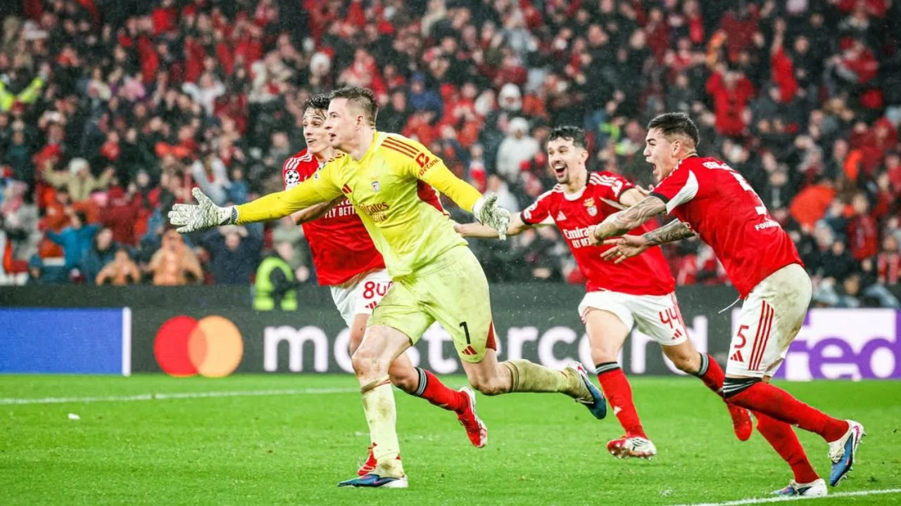 Gila! Gol Kiper Anatoliy Trubin Menit 98 Antar Benfica ke Playoff, Real Madrid Tersungkur
