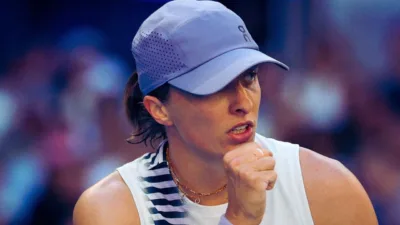 Iga Swiatek Pertahankan Rekor Atas Marie Bouzkova, Ukir Sejarah 24 Grand Slam Beruntun di Melbourne