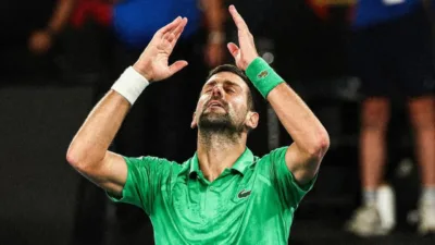 Jannik Sinner Tersungkur! Djokovic Bangkit di Laga Epik Lima Set dan Kembali ke Final Australian Open