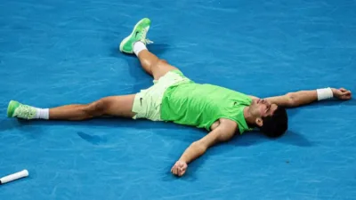 Laga Terpanjang Sepanjang Sejarah! Alcaraz Singkirkan Zverev dan Melaju ke Final Australian Open 2026