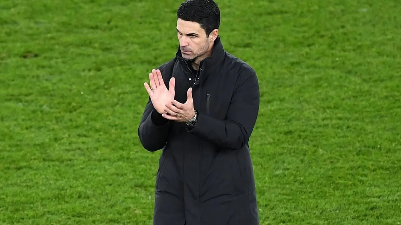 Persaingan Terbuka Lebar! Mikel Arteta Tantang Arsenal Fokus Berburu Gelar Usai Kekalahan Menyakitkan di Emirates