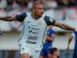 Persija Jakarta Menang! Taklukkan Persita 2-0, Samai Poin Persib di Puncak Klasemen