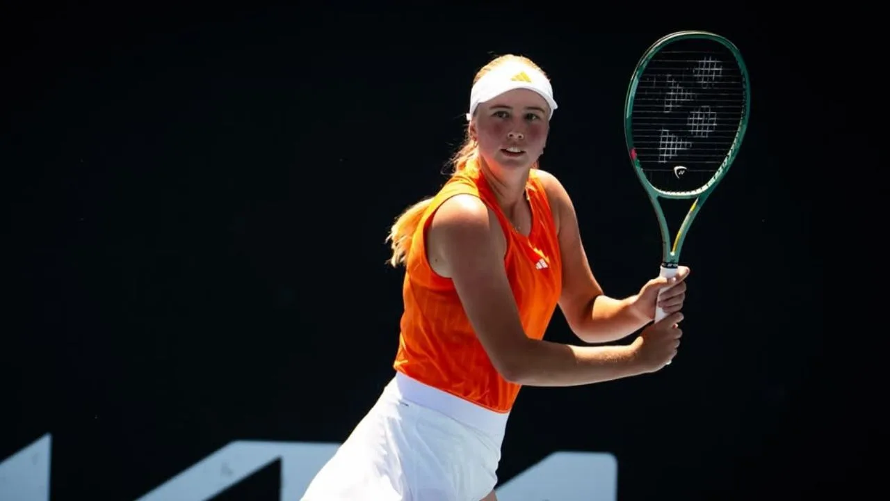 Clara Tauson Hajar Kenin dengan 20 Ace di Dubai, Selamatkan Posisi Top 20