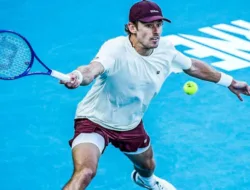 Hasil Semifinal Rotterdam Open 2026: De Minaur Selamatkan 10 Break Point, Auger-Aliassime Hancurkan Bublik