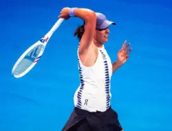 Iga Swiatek Hajar Kasatkina dan Siap Bentrok Panas Lawan Sakkari di Perempat Final Qatar Open 2026