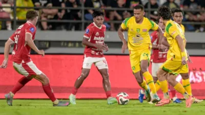 Jadwal Persebaya vs Bhayangkara FC Hari Ini, Sabtu 14 Februari: Paul Munster Kembali ke Surabaya, Duel Sarat Emosi di Gelora Bung Tomo