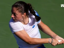 Sensasi Lucky Loser, Antonia Ruzic Melaju Ke Perempat Final Usai Drama Mundurnya Rybakina di Dubai