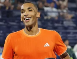 Unggulan Pertama Auger-Aliassime Tembus Perempat Final Dubai, Medvedev Singkirkan Wawrinka