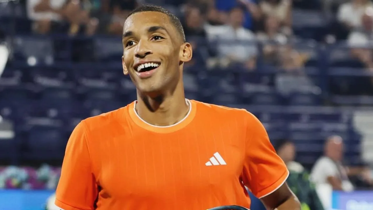 Unggulan Pertama Auger-Aliassime Tembus Perempat Final Dubai, Medvedev Singkirkan Wawrinka