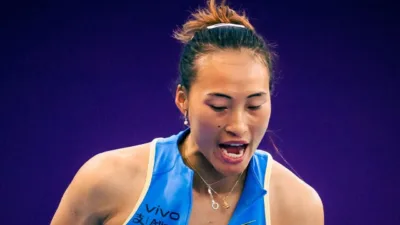 Zheng Qinwen Bertahan dalam Duel 2 Jam 48 Menit, Tantang Rybakina dalam Pertarungan Panas di Doha