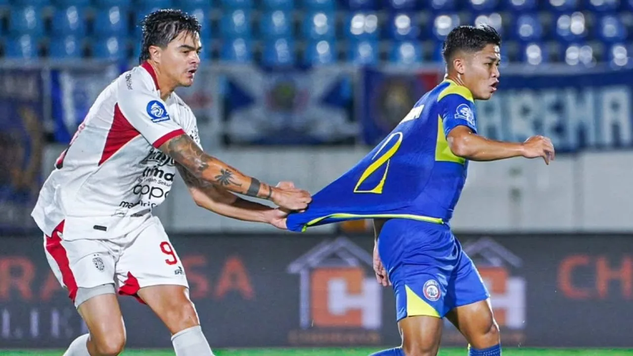 Hasil BRI Super League Arema FC vs Bali United Tadi Malam Drama Gol Bunuh Diri Warnai Kemenangan Bali