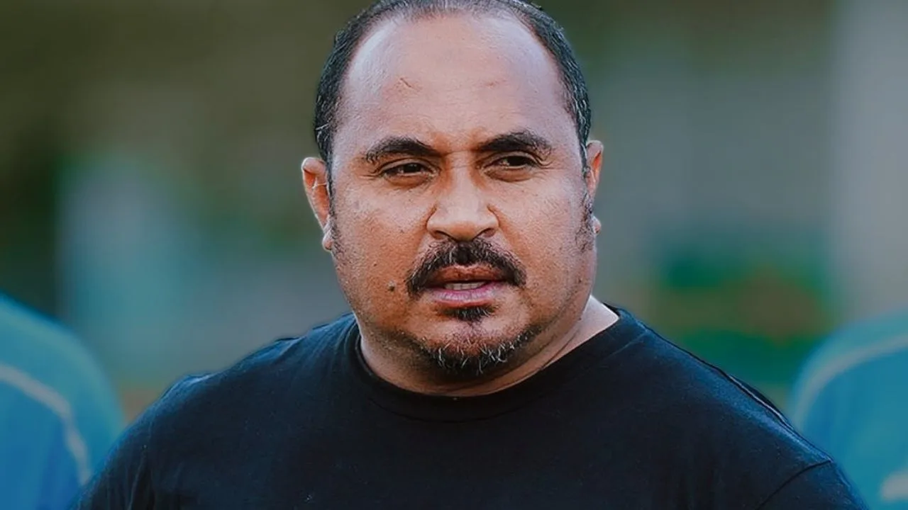 Imran Nahumarury Pelatih Semen Padang FC Resmi Diumumkan, Misi Selamatkan Kabau Sirah dari Zona Degradasi