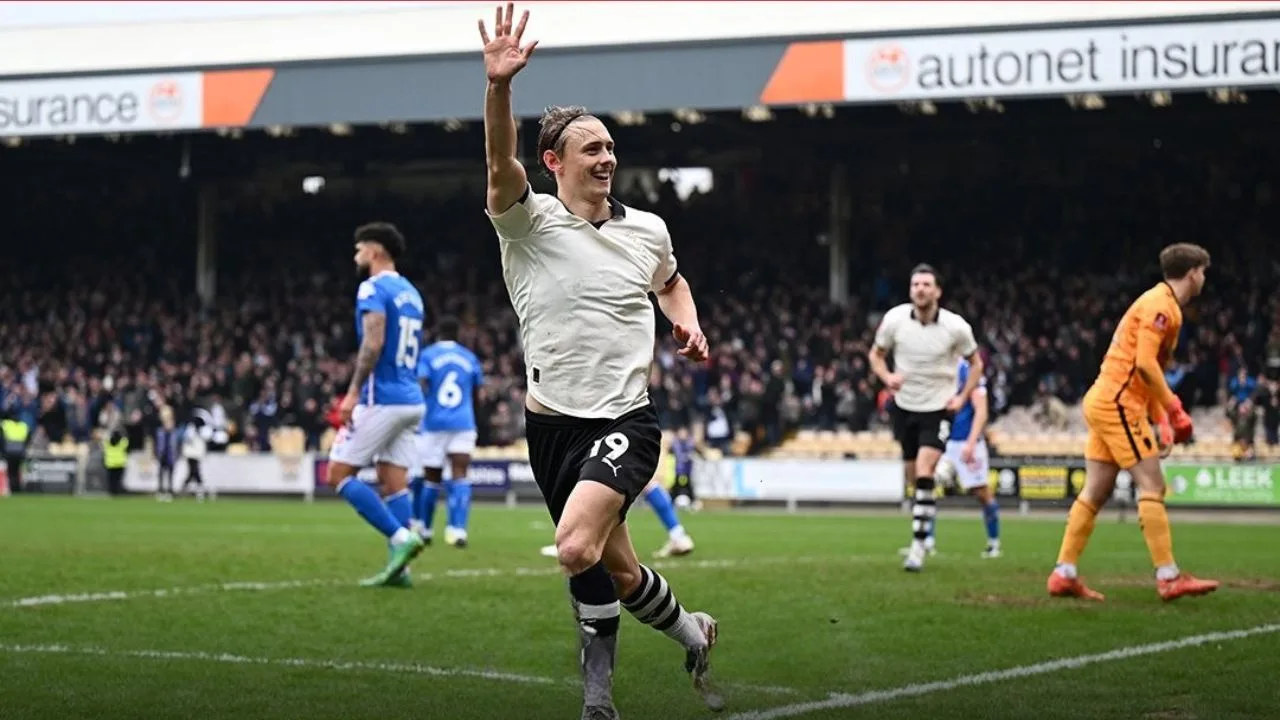 Kejutan Piala FA, Port Vale Tumbangkan Sunderland, Southampton Menang Dramatis